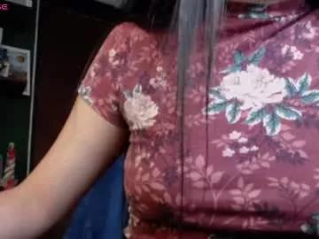 alma_sweet from Chaturbate