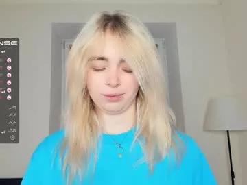alwayssmile8 from Chaturbate
