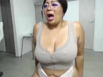 ambarsofhia from Chaturbate