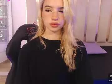 ambberr_tay from Chaturbate