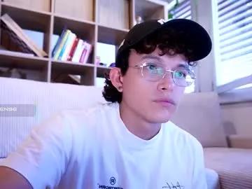 anddres_boss from Chaturbate