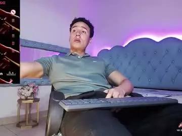 andrew_thomas_ from Chaturbate is Freechat