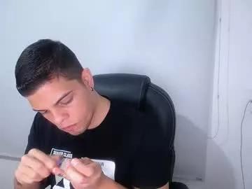 anndyhardy11 from Chaturbate