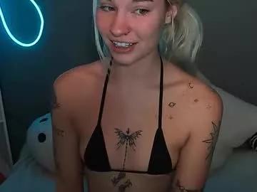 annieangel18 from Chaturbate
