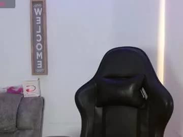 aria_cloud69 from Chaturbate