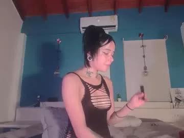 ariana_whitee from Chaturbate