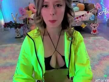 arianina from Chaturbate