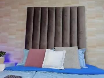 ariiadna_fox from Chaturbate