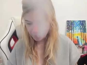 Photos of artsyandcraftsy_ from Chaturbate is Freechat