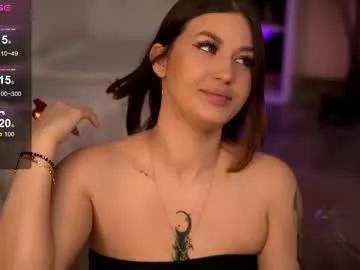 aryadeluna from Chaturbate