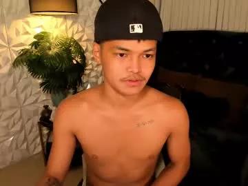 asianhugescott from Chaturbate