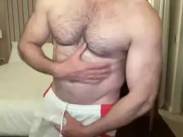 aussiemuscledad from Chaturbate