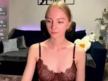 autumnroginson from Chaturbate