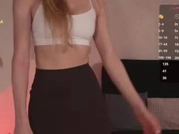 babe_bucks from Chaturbate