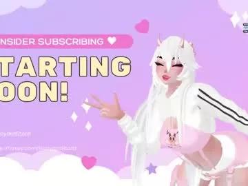 babydollstarlit from Chaturbate