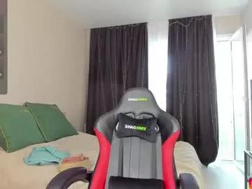 babyjustbomb from Chaturbate