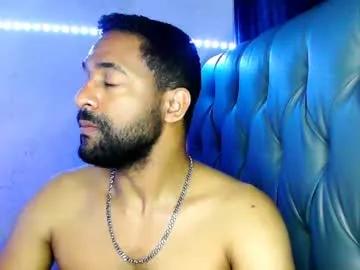 bbcblackhot33 from Chaturbate
