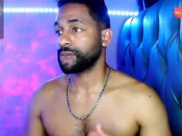 bbcblackhot33 from Chaturbate