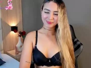 bella1207 from Chaturbate