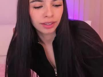 bella_blue18 from Chaturbate