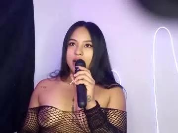 bella_warzon from Chaturbate