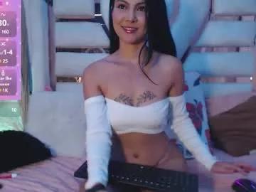 bella_woodss from Chaturbate
