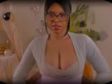 bellablakes18 from Chaturbate