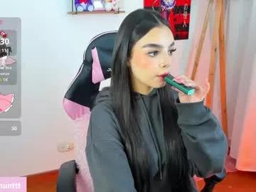 bellahunterr from Chaturbate