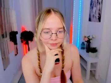 bellamontgomery from Chaturbate