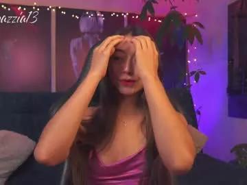 bellapazzia13 from Chaturbate
