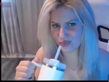 bellastar84 from Chaturbate