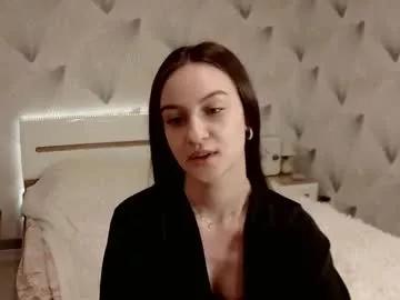 bellewild757 from Chaturbate