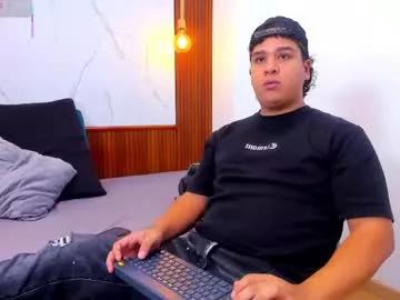 bennett_alejoo from Chaturbate
