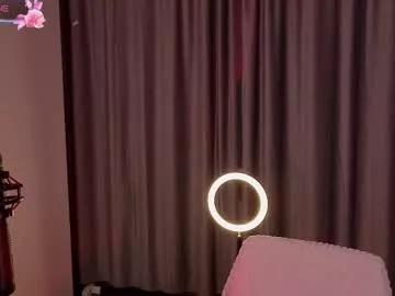 berry_muffin from Chaturbate