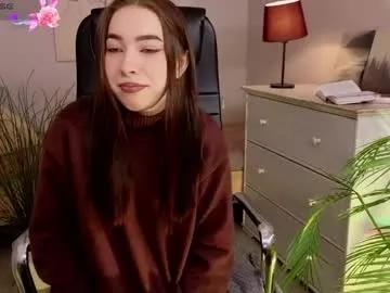 berry_muffin from Chaturbate