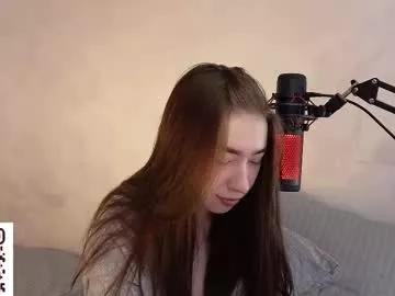 berry_muffin from Chaturbate