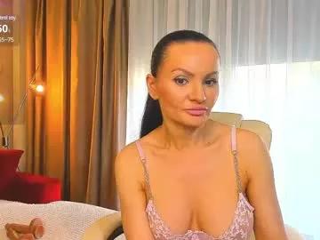 beverly_west from Chaturbate