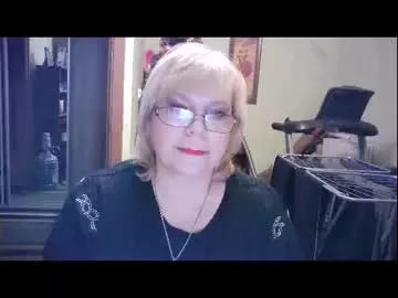 beverlyqcynia from Chaturbate