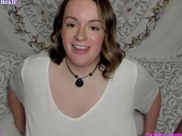 bigboobsmcgee2021 from Chaturbate