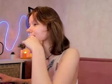 Blondyliluu webcams show profile image 