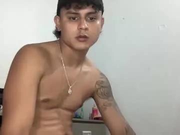 bob_pettersonn from Chaturbate