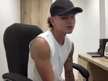 bob_pettersonn from Chaturbate