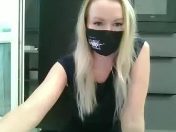 bonnieexcite from Chaturbate