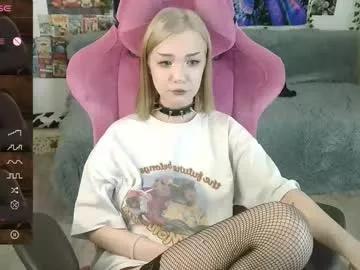 broodmommyy3 from Chaturbate