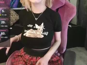 broodmommyy3 from Chaturbate