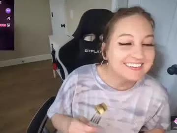 brookebee27 from Chaturbate