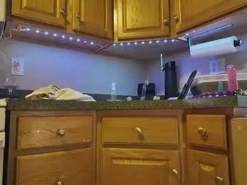 bubblebutttluke from Chaturbate