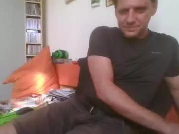 bullishgreen from Chaturbate