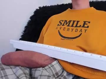 bumblubee from Chaturbate