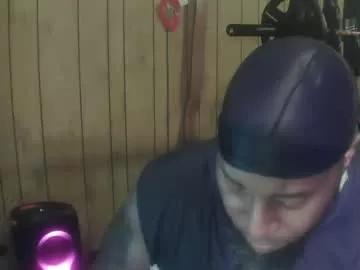 bussitdown_313 from Chaturbate